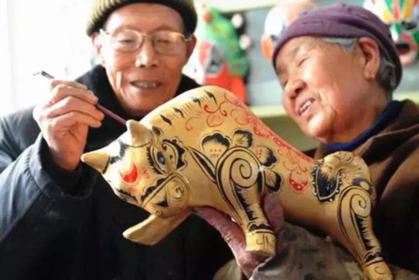 寶雞人的新寵 西府萌豬何以超越小豬佩奇成為收藏界新星？